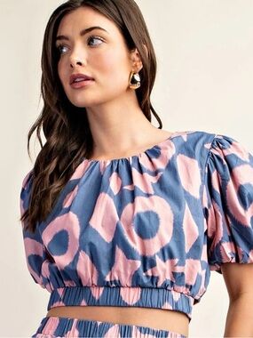 GIGI PIP Blue and Pink Abstract Puff Sleeve Crop Top